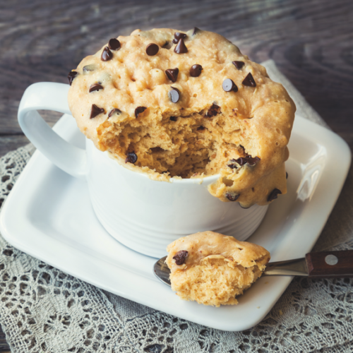 Cookie cake in a mug